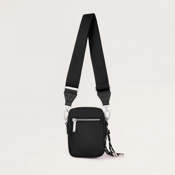 Sans Beast Puffball Hip Bag - Picture 4 of 7